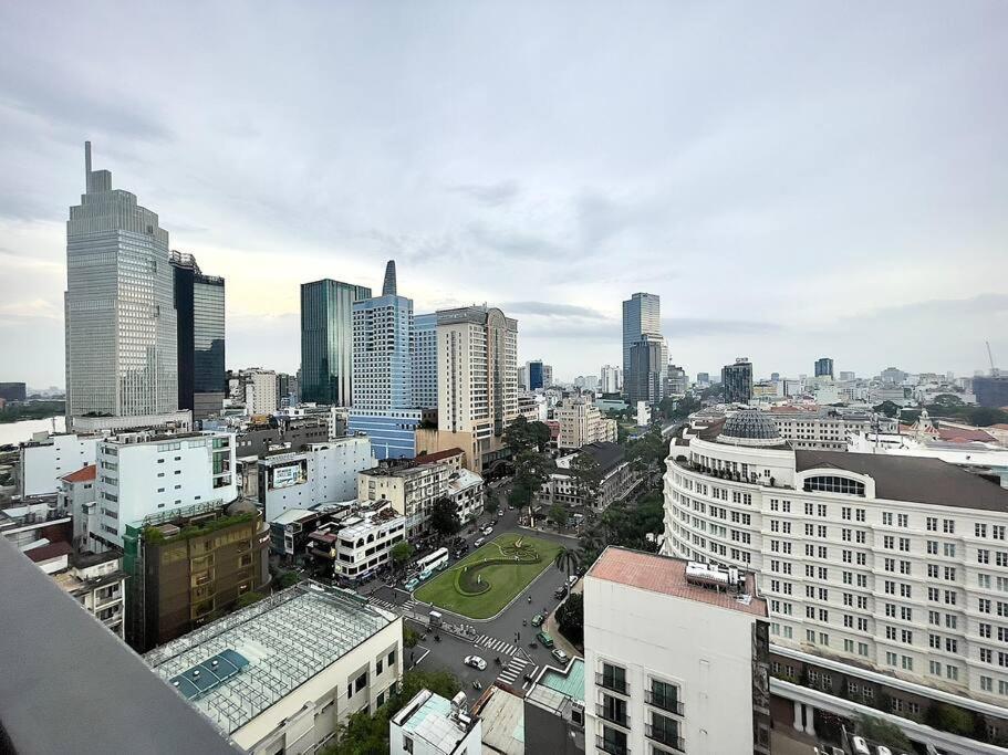 The Rixx Lovely Apartment@D1/Pool/Gym/Netflix Ho Chi Minh City Exterior photo